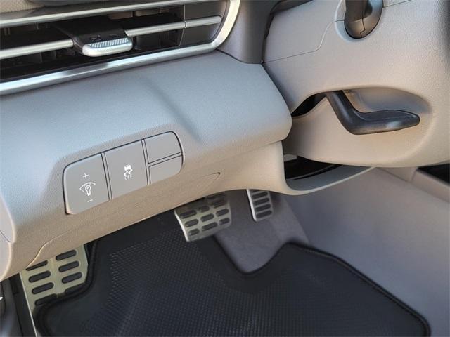 new 2025 Hyundai Elantra car, priced at $20,591