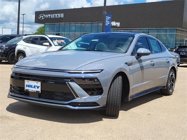 new 2025 Hyundai Sonata car, priced at $28,660