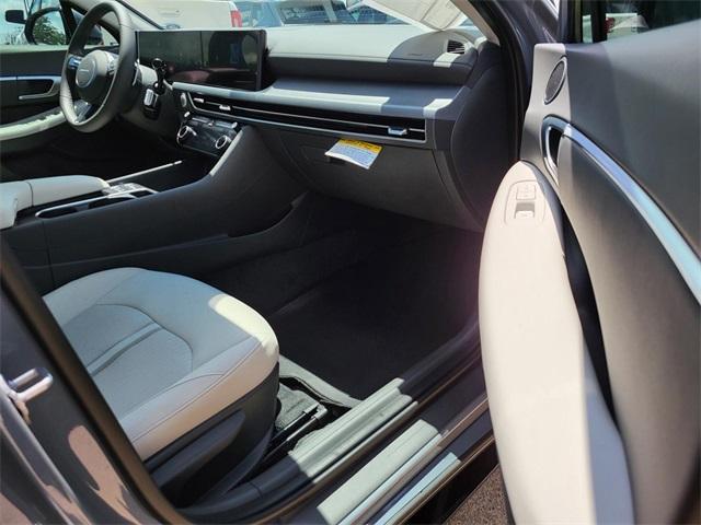 new 2025 Hyundai Sonata car, priced at $28,660