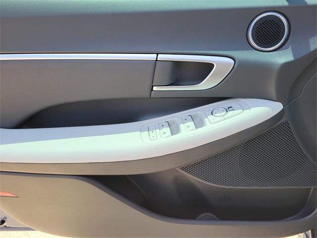 new 2025 Hyundai Sonata car, priced at $28,660