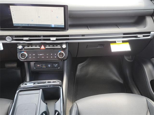 new 2025 Hyundai TUCSON Hybrid car, priced at $37,241