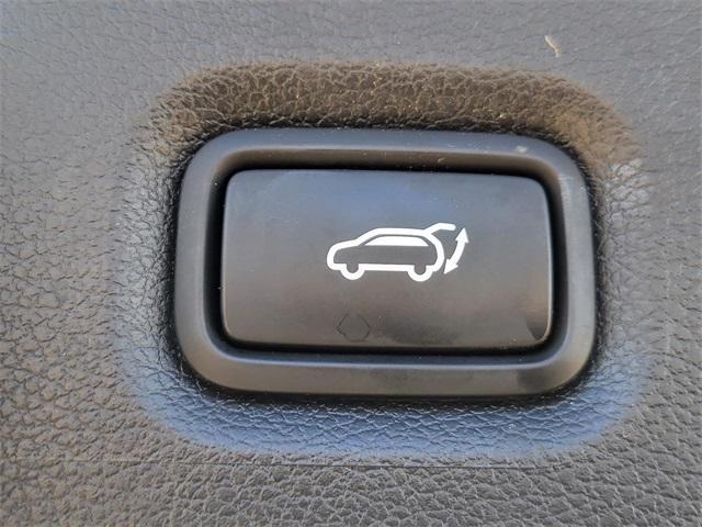 used 2023 Hyundai Santa Fe car, priced at $27,991