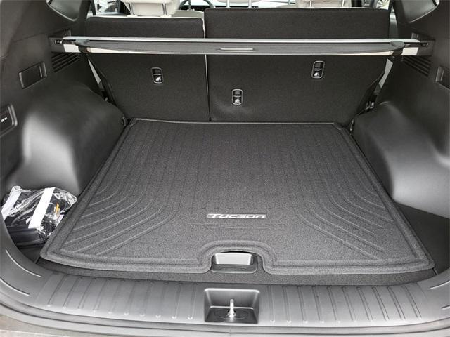 new 2025 Hyundai TUCSON Hybrid car, priced at $34,810