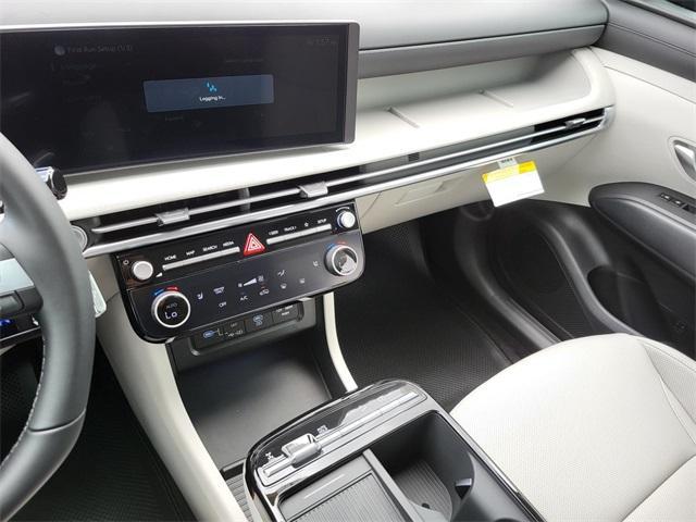 new 2025 Hyundai TUCSON Hybrid car, priced at $34,810