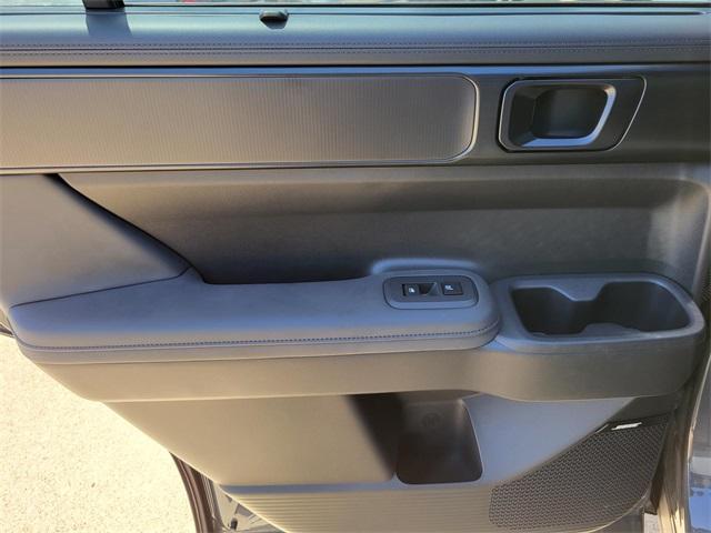 new 2025 Hyundai Santa Fe car, priced at $43,940