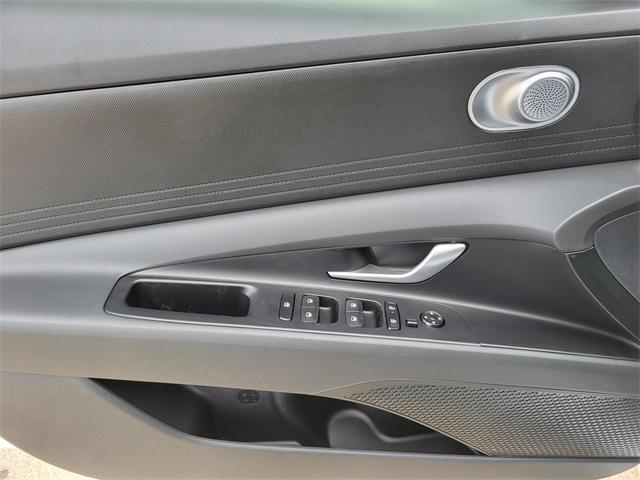 new 2025 Hyundai Elantra car, priced at $20,760