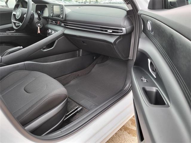 new 2025 Hyundai Elantra car, priced at $20,760