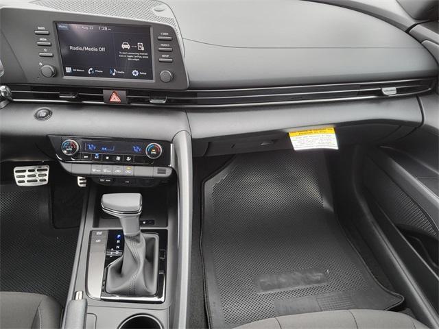 new 2025 Hyundai Elantra car, priced at $21,991