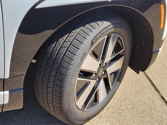 new 2026 Hyundai IONIQ 9 car, priced at $64,478