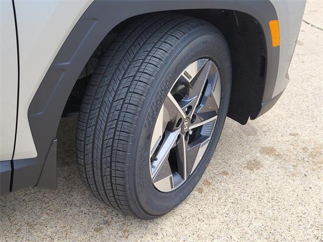 new 2025 Hyundai Tucson car, priced at $27,145