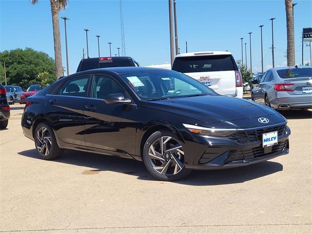 new 2024 Hyundai Elantra car, priced at $23,025