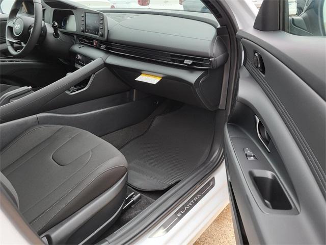 new 2025 Hyundai Elantra car, priced at $21,991