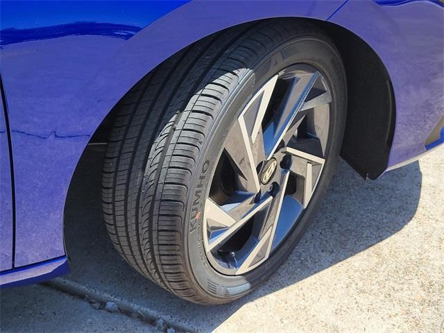 new 2025 Hyundai Elantra car, priced at $19,991