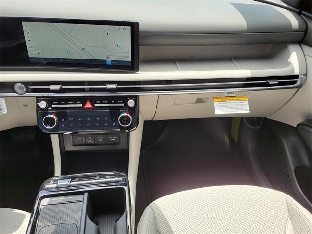 new 2025 Hyundai TUCSON Hybrid car, priced at $39,885