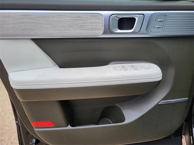 new 2025 Hyundai SANTA FE HEV car, priced at $44,125