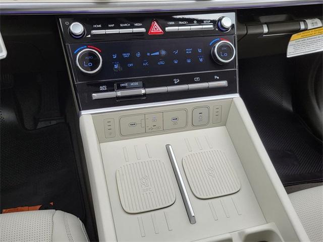 new 2025 Hyundai SANTA FE HEV car, priced at $44,125