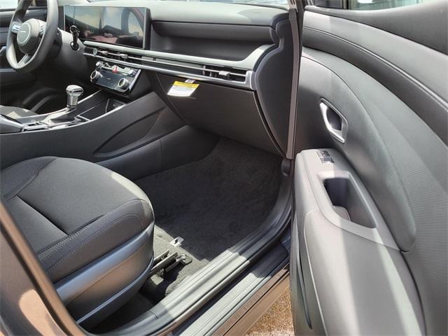 new 2025 Hyundai Tucson car, priced at $27,110