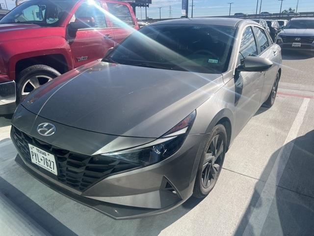 used 2021 Hyundai Elantra car