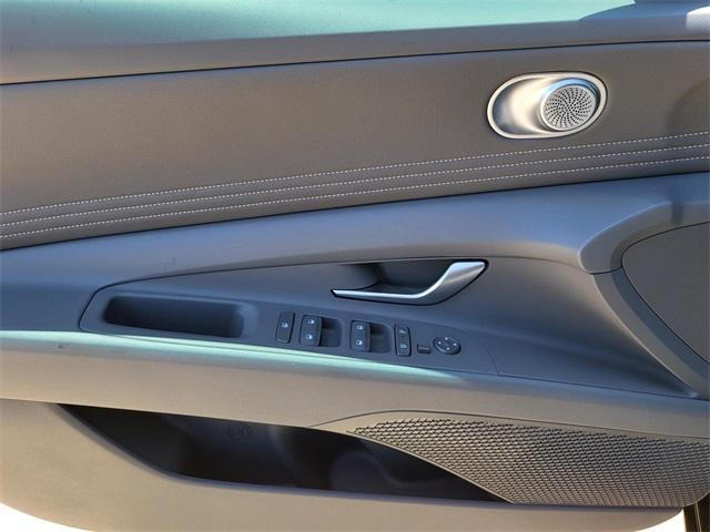 new 2025 Hyundai ELANTRA HEV car, priced at $23,935