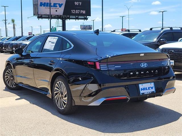 new 2025 Hyundai Sonata Hybrid car, priced at $34,760