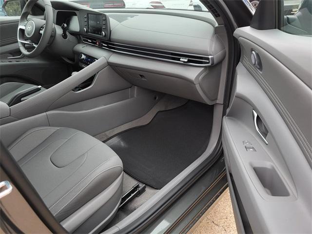 new 2025 Hyundai Elantra car, priced at $21,991