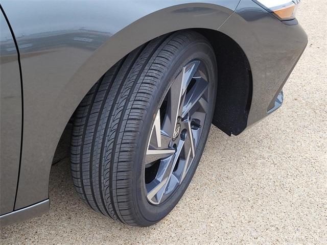 new 2025 Hyundai Elantra car, priced at $21,991