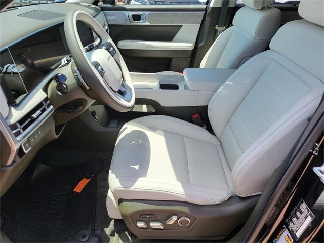 new 2025 Hyundai SANTA FE HEV car, priced at $43,479
