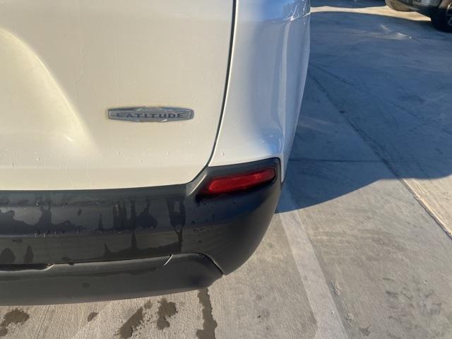 used 2020 Jeep Cherokee car, priced at $14,591