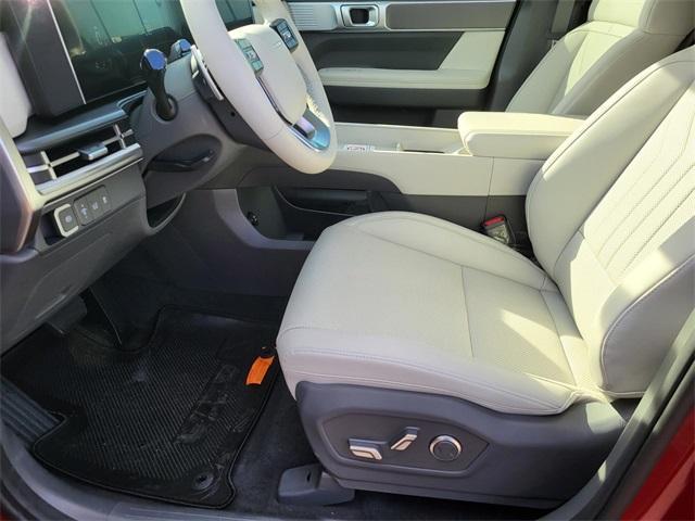 new 2025 Hyundai Santa Fe car, priced at $35,334