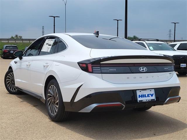 new 2025 Hyundai Sonata Hybrid car, priced at $29,830