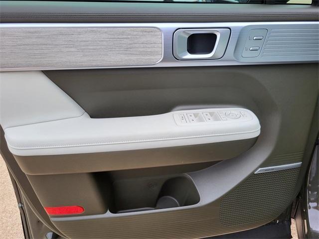 new 2025 Hyundai Santa Fe car, priced at $42,930