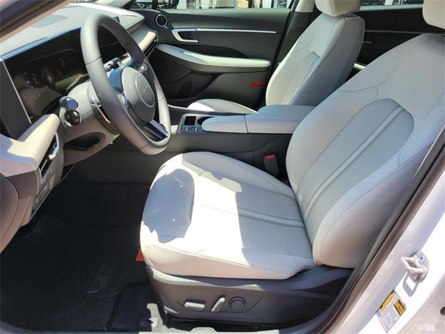 new 2025 Hyundai Sonata Hybrid car, priced at $28,880