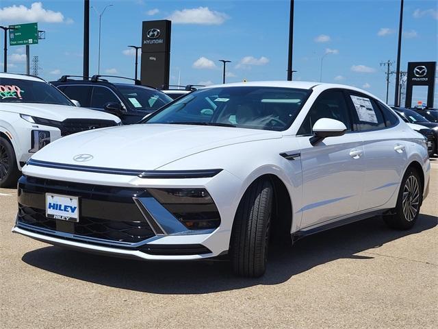 new 2025 Hyundai Sonata Hybrid car, priced at $28,880
