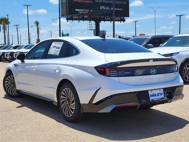 new 2025 Hyundai Sonata Hybrid car, priced at $28,880