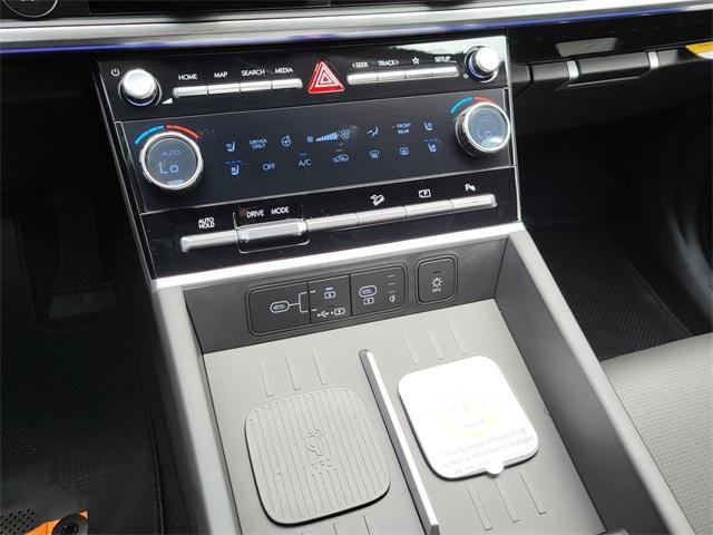 new 2025 Hyundai SANTA FE HEV car, priced at $43,245