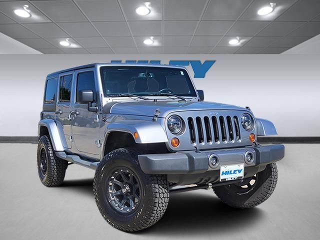 used 2013 Jeep Wrangler Unlimited car, priced at $14,000