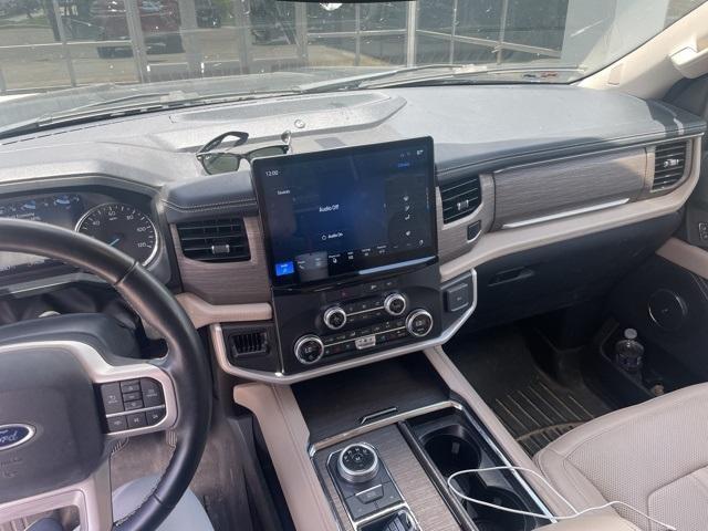 used 2022 Ford Expedition car