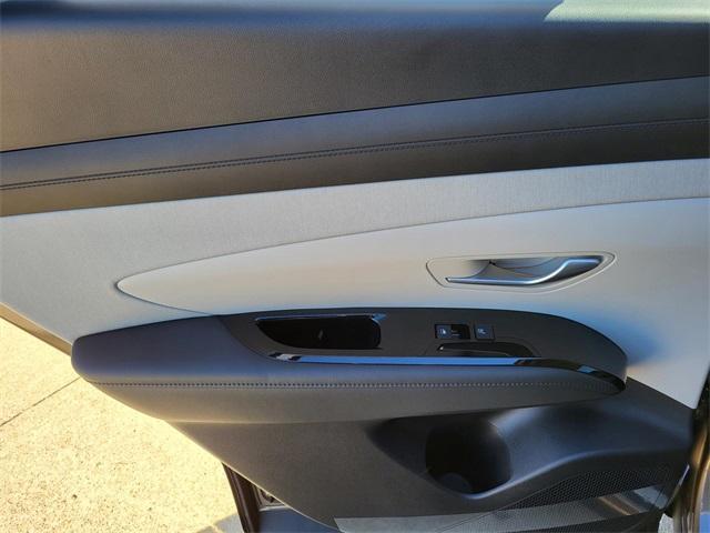 new 2026 Hyundai TUCSON Hybrid car, priced at $39,274