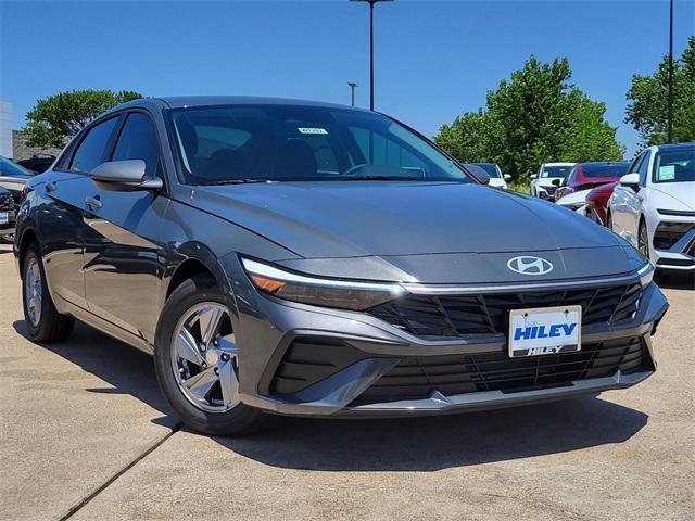 new 2025 Hyundai Elantra car, priced at $19,620