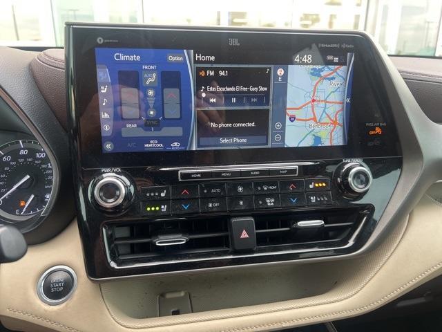 used 2020 Toyota Highlander car, priced at $26,991