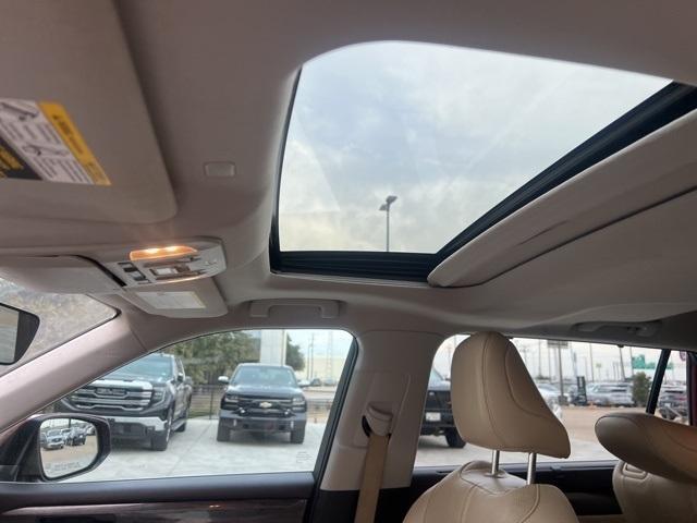 used 2020 Toyota Highlander car, priced at $26,991
