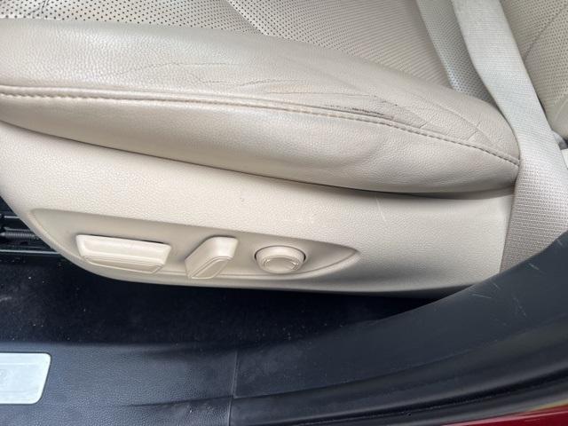 used 2020 Toyota Highlander car, priced at $26,991