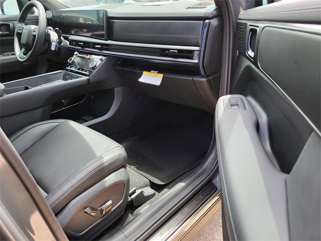 new 2025 Hyundai Santa Fe car, priced at $42,244