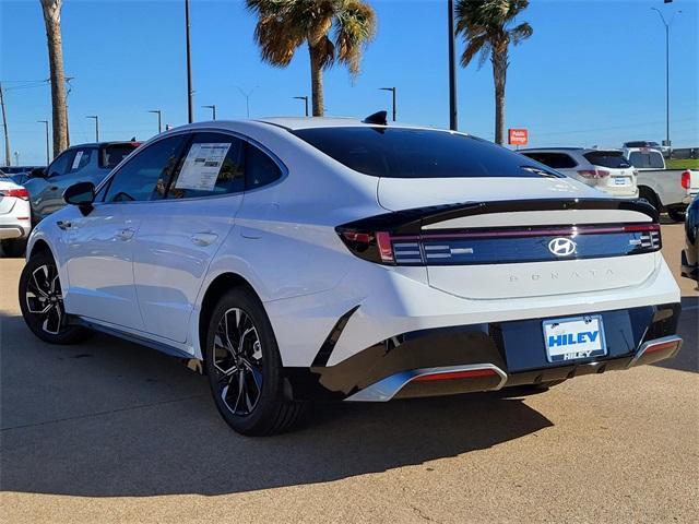 new 2024 Hyundai Sonata car, priced at $25,425