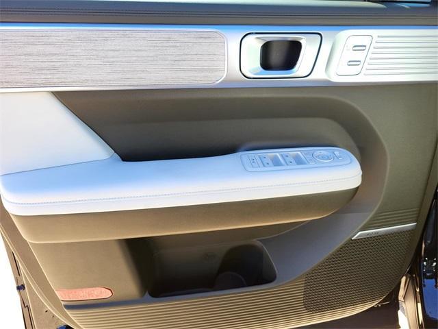 new 2025 Hyundai Santa Fe car, priced at $44,880