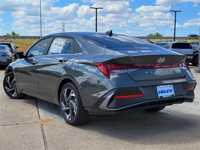 new 2024 Hyundai Elantra car, priced at $23,040