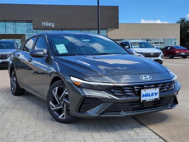 new 2024 Hyundai Elantra car, priced at $23,040