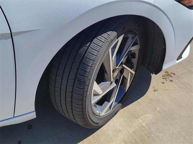 new 2025 Hyundai ELANTRA HEV car, priced at $26,391