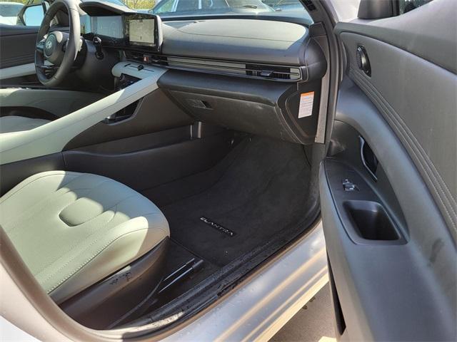 new 2025 Hyundai ELANTRA HEV car, priced at $26,391
