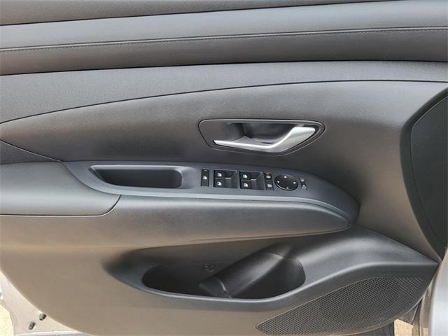 new 2025 Hyundai Tucson car, priced at $28,175